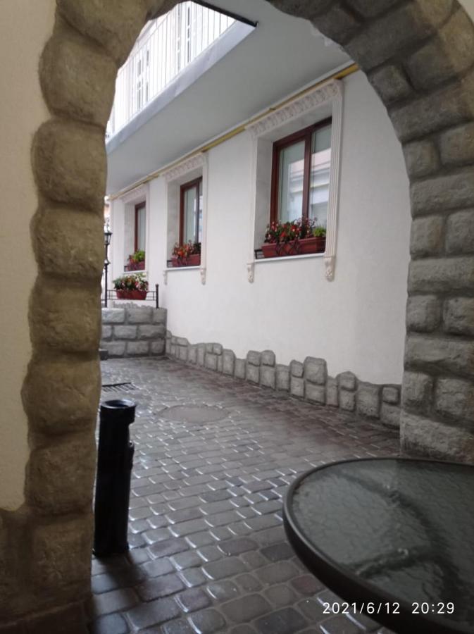 Daire Rynok 25 Modern Center Lviv